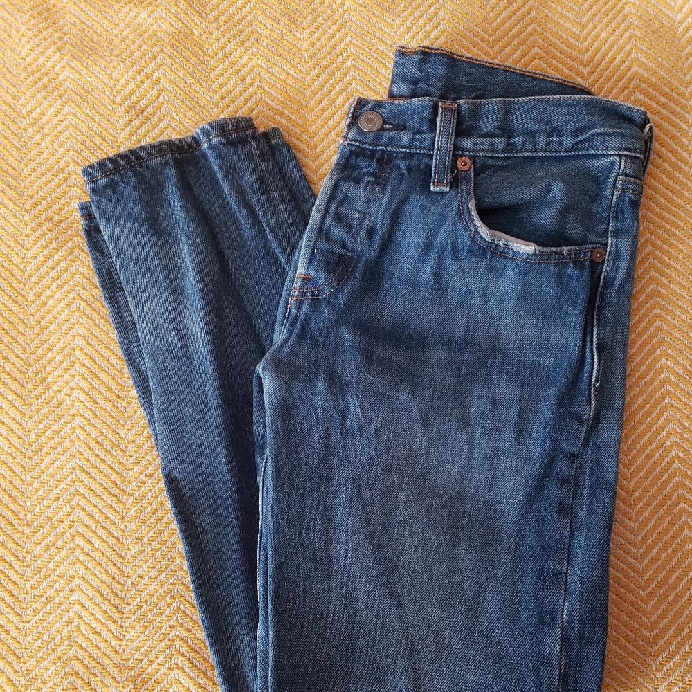 Levi's 501 CT Lightly Distressed Denim